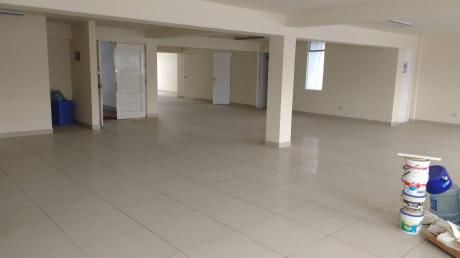 Alquiler Oficina - Local Comercial 220 M2 Varios Rubros