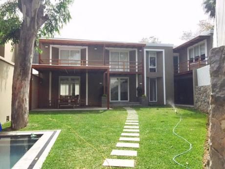 (43202)espectacular Casa Alquiler $3000 La Planicie 5 Dorm. Piscina