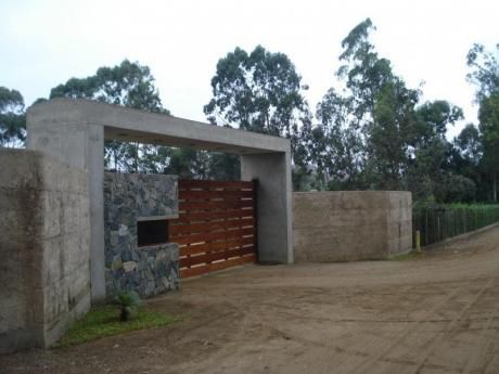 Venta De Terreno Residencial En Exclusivo Condominio En Pachacamac.
