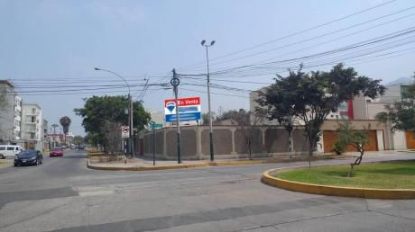(id 41034)terreno De Esquina De 550 M2 Con Proyecto Aprobado Para 5 Pisos + Azotea
