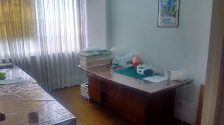 Oportunidad, Oficina De 51 M2, Varios Ambientes. Av José Pardo.