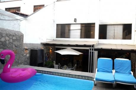 Venta Bella Casa Con Piscina En La Molina - Urb La Ensenada Precio Negociable