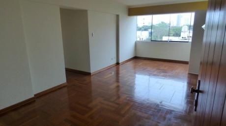 Lindo Departamento Con 2 Frentes De Iluminacion - Bonita Zona San Isidro