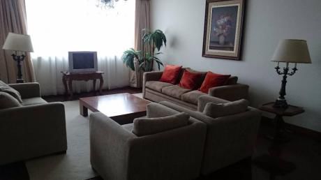 Departamento Céntrico En Miraflores De 3 Dorm. Amoblado