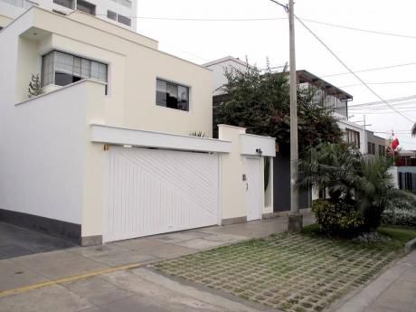 ¡amplia Casa Apta Para Oficina 192 M2 Dos Pisos, En Magdalena, Venta!