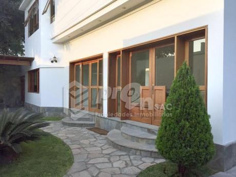 La Estancia Impecable Casa De Dos Plantas En Zona Tranquila
