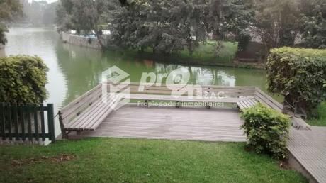 La Laguna – Moderna Casa Con Embarcadero