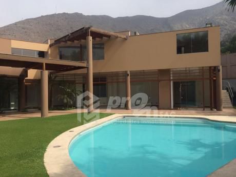 Alquiler De Casa En La Molina, La Planicie – Residencia Completamente Remodelada