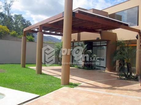 Alquiler De Casa En La Molina, La Planicie – Residencia Completamente Remodelada