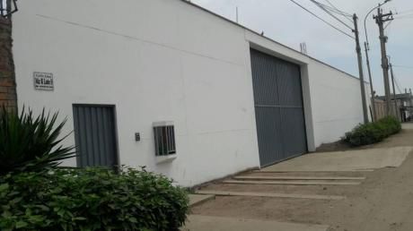 En Venta Local Industrial En Lurín - Av Los Alamos