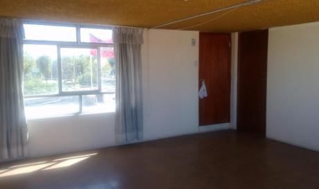 En Venta Casa En J. L. B. Y R. ¡hay Dos Dptos. En Su Interior!