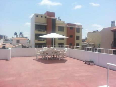 Iluminada Casa En Venta En Urbanizacion Privada Por Cayma