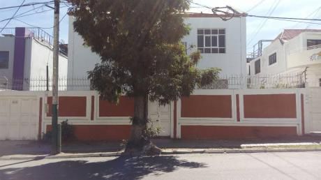 En Venta - Linda Casa En Vallecito!