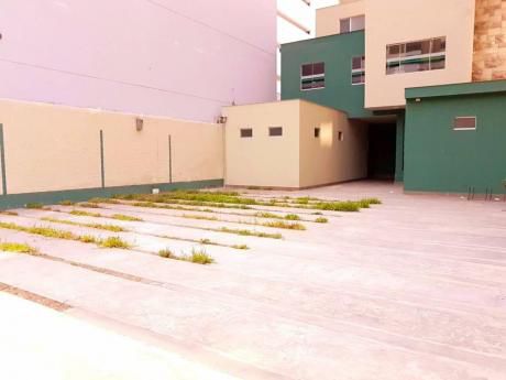 Alquiler De Local Comercial De 392 M2 - Uso Administrativo - Centrico