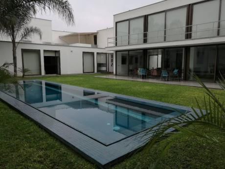 Hermosa Casa Remodelada