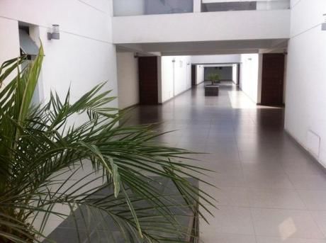 Impecable Casa En Condominio, Con Modernos Acabados