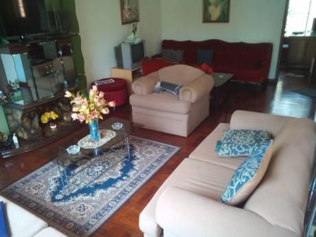Casa Por Remodelar Frente A Parque