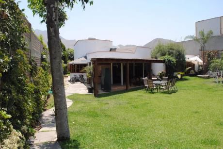 Alquilo Amplia Casa 1,700 M2 Rinconada Baja