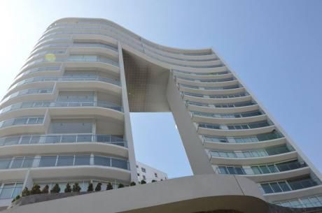 Vendo Dpto. De Estreno 4 Dorm. Edificio Infinium - Surco