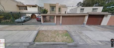 Venta Casa Como Terreno Urb. Las Gardenias - Surco