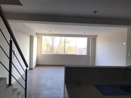 San Isidro Departamento Dúplex De Estreno 4to Piso