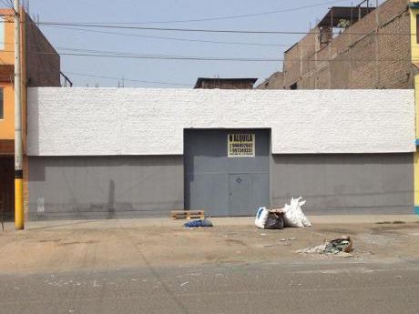Se Alquila Local 600 M2 Ate - " Almacén, Deposito, Otros "