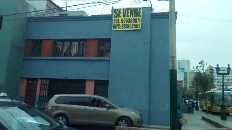 Vendo Casa Como Terreno En Esquina En Av Juan De Arona - Param Para 7 Pisos