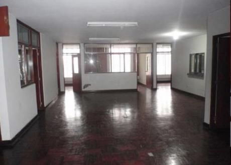 Excelente Local Ideal Comercio Industria Depositos - Av Colonial, Calle Omega
