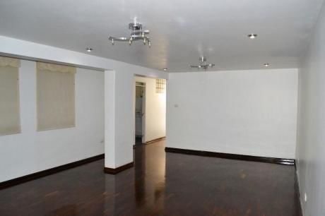 Moderno Y Amplio Departamento Frente A Parque En Primer Piso