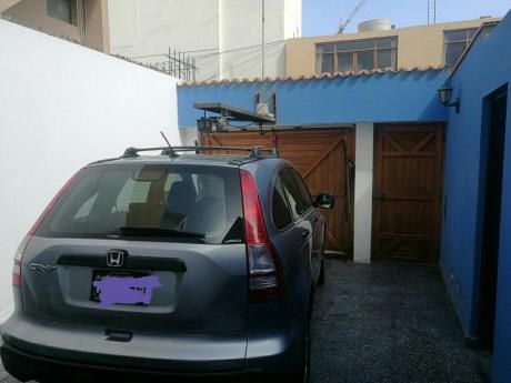 Venta De Casa, Surquillo Limite Con San Isidro