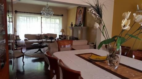 Venta De Linda Casa En Miraflores - Urb. San Antonio