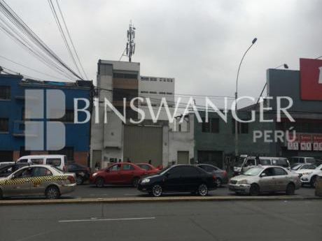Alquiler De Local Comercial De 1,000 M2 En Av Prolongación Iquitos - Lince