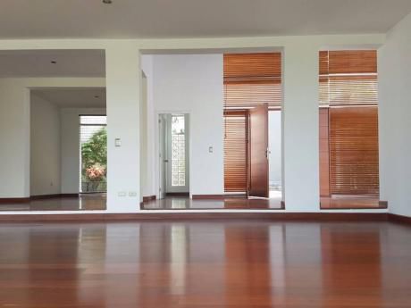 Excelente Casa En Condominio Rinconada Alta