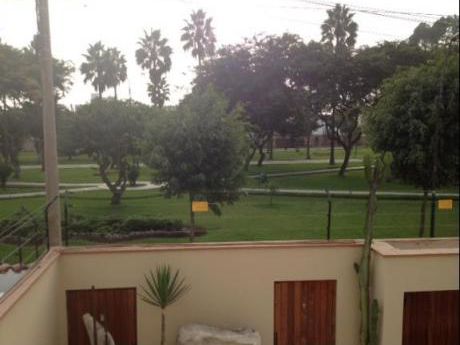 Buena Casa En Venta Frente A Parque