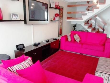 Se Vende Amplio Departamento Triplex En Tampumachay - Tambos De Monterrico