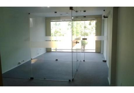 De Oportundidad! Venta De Oficina De 4 Ambientes En Surco