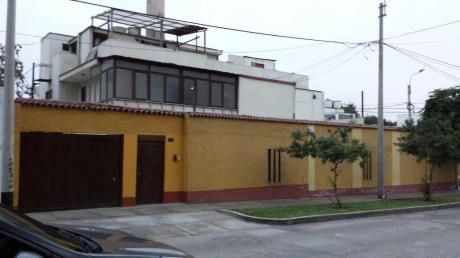 Vendo Casa/terreno 325 M2 Esquina Urb. El Rancho