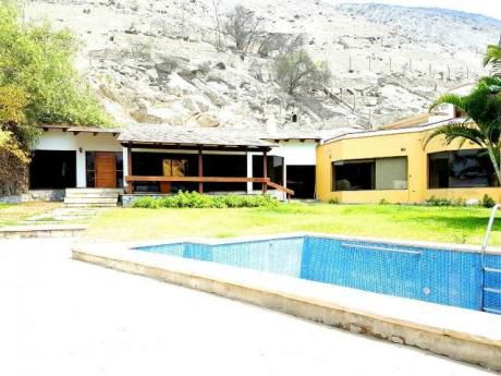 Vendo Casa En Calle El Pinar, La Planicie Id 44061