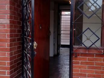 Lima - Urb. Roma. Venta De Amplia Casa, 4 Dorm.