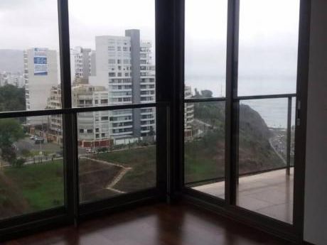 Miraflores. Venta De Elegante Departamento De 1 Dormitorio Con Vista Al Mar