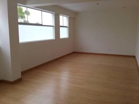 Departamento Dúplex – Tres Estacionamientos Y Un Deposito