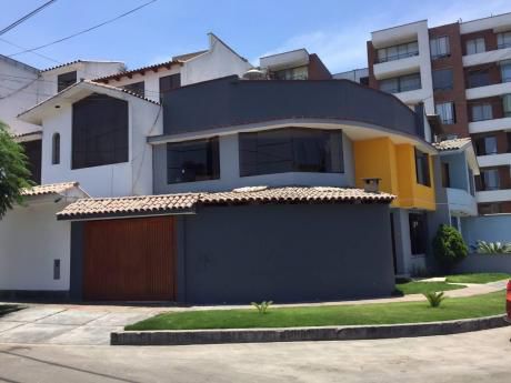 Linda Casa En Venta En Urb. Lima Polo Hunt