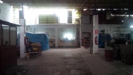 Cercado De Lima Local Industrial En Venta En Esquina
