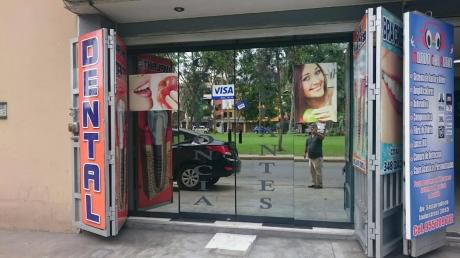 Venta De Local Comercial En Mayorazgo, Ate