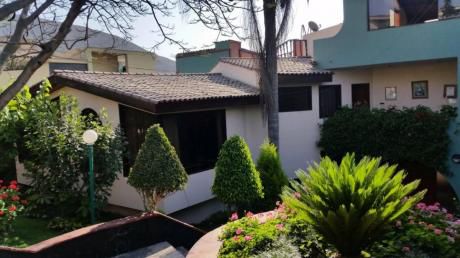 Vendo Hermosa Casa Calle La Chalana, Laguna De La Molina, La Molina