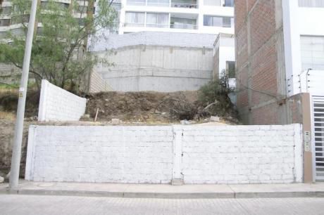 Se Vende Hermoso Terreno En Exclusiva Urbanización En Cayma!