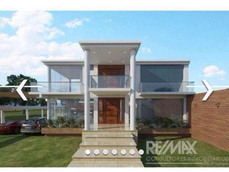 Oportunidad Hermosa Y Lujosa Casa En Campo Con Areas Verdes, Piscina, Terrazas