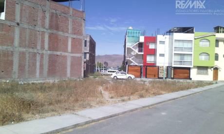Terreno En "la Encantada" A Media Cuadra De Av De Las Convenciones, Cerro Juli