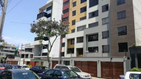 Se Vende Departamento A Pocas Cuadras Del Ovalo De Miraflores