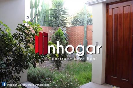 Venta De Lujosa Casa En Umacollo - Arequipa